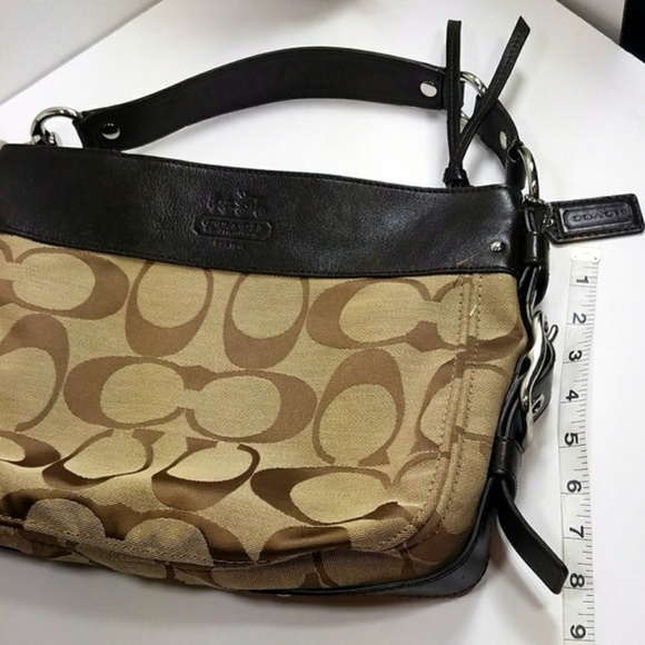 [Coach] Brown Medium Signature Zoe Hobo - Picture 7 of 8